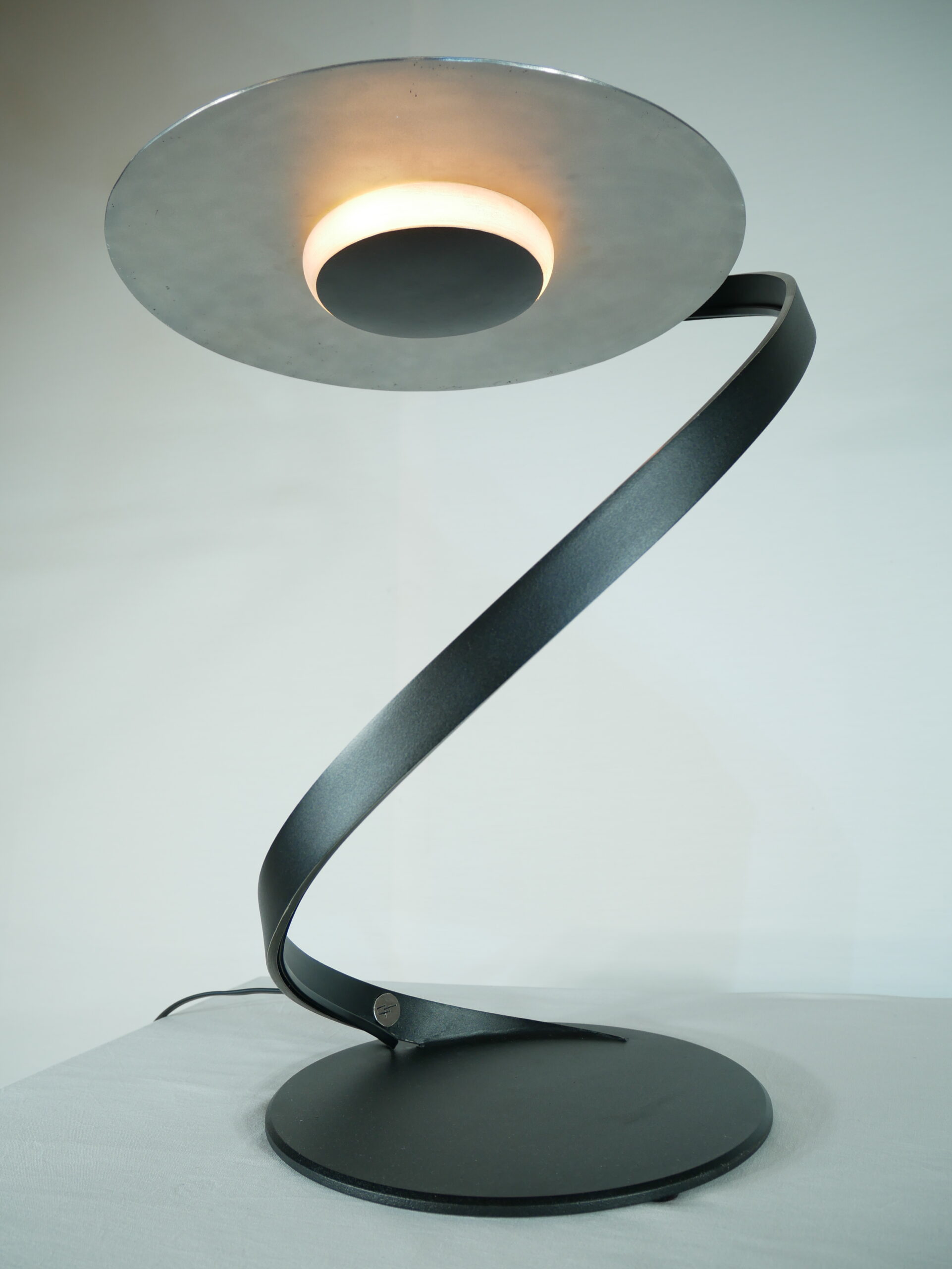 Mobilier d'exception - Lampe de table Aéra 7